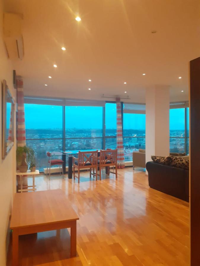 Luxury Apartment In Skyscraper Vilna Exterior foto